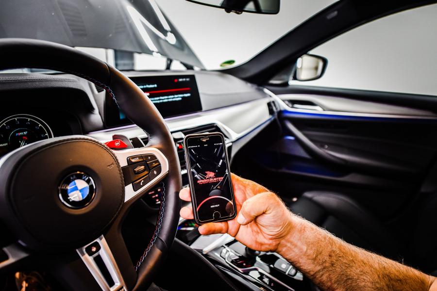 Интерьер BMW M5 by Speed Buster (F90) 2018 года  (фото 8 из 10)